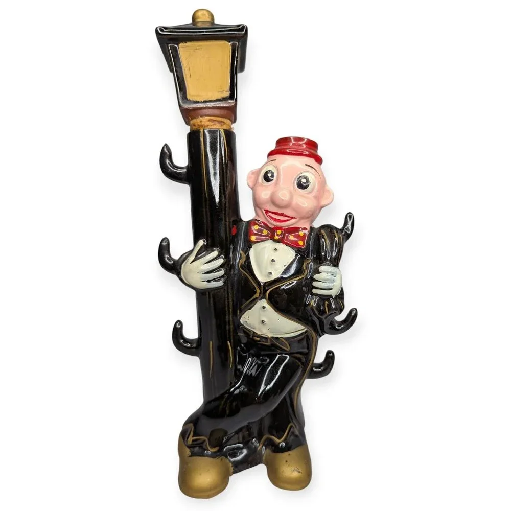 Vintage Lamppost Ceramic Figure Decanter with 6 Cups Made in Japan